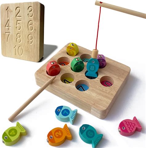 Wooden Magnetic Fishing Game .